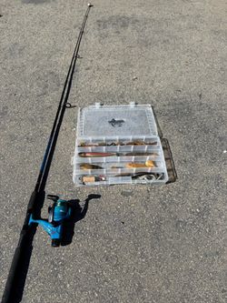 FISHING BUNDLE- Bass Friendly with Matching Pole and Reel Tackle Box Filled with artificials