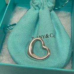Elsa Peretti® Open Heart Pendant Tiffany & Co.