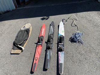 Water Skis 