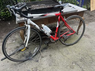 Fuji Road Bike Like New