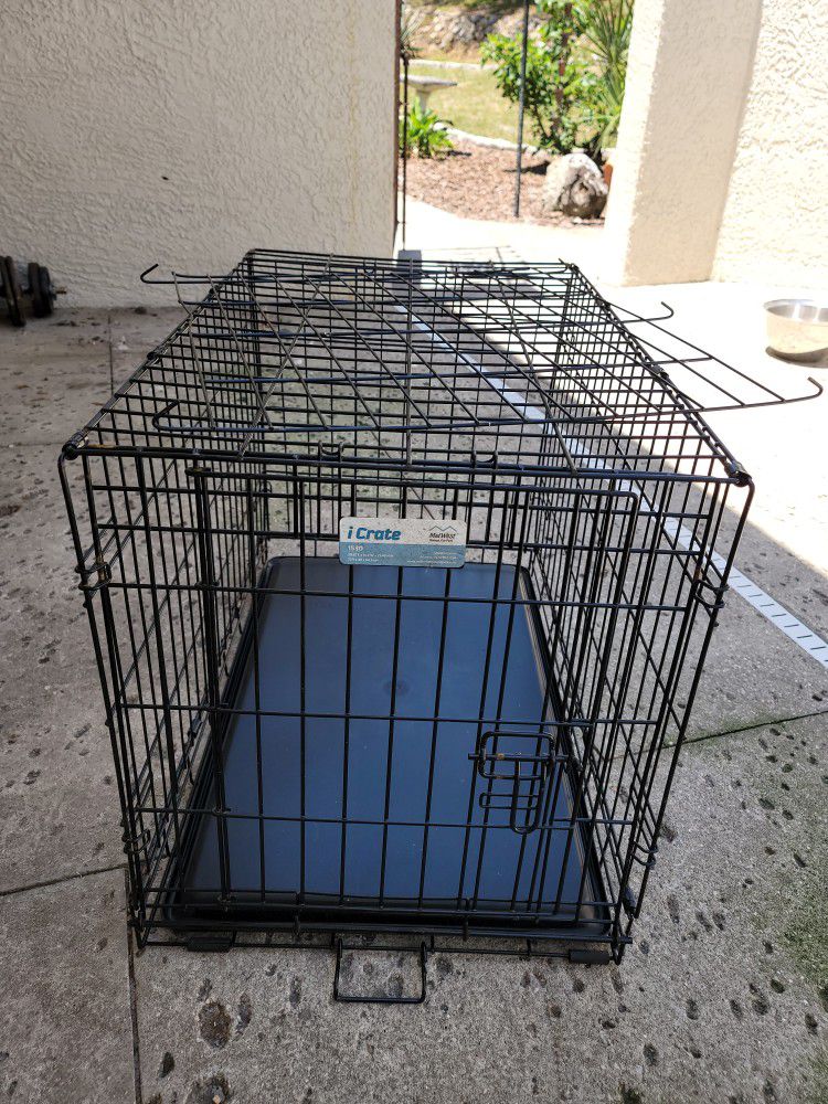 30x20 Dog Pet Pen Crate Kennel W/divider And Pan. Like New 