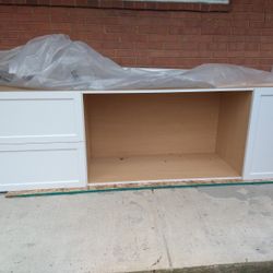 Brand New Wooden Desk w/ Drawers 