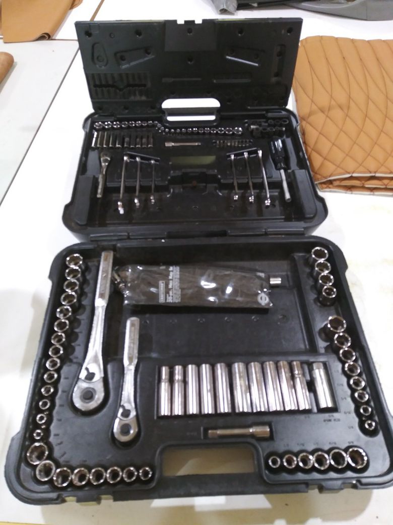 Craftsman 137 piece tool set