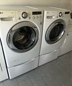 LG washer and dryer set
