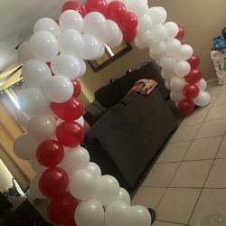 BALLOON GARLANDS