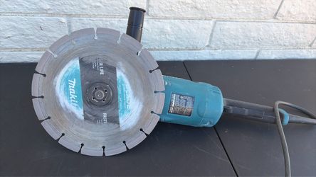 Makita grinder 7”