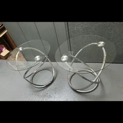 $65 Glass End Tables 2 Chrome And Glass Tables Great Condition No Scratches