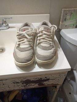 Jordan 4s