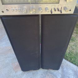 Yamaha Receiver And Klisp Speakers 