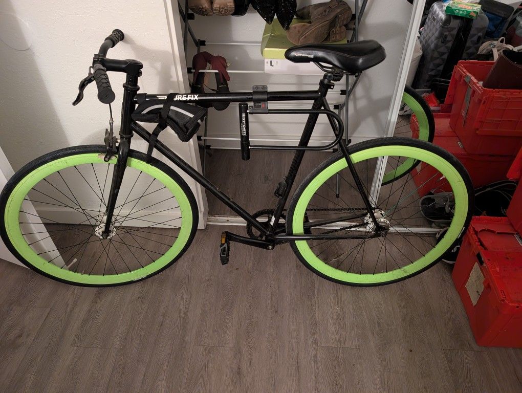 Like New Mens Fix Wheel
