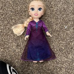 Elsa frozen 2 Into The Unknown Doll