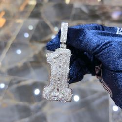 š„¶ CHOSEN 1 Silver Moissanite Pendant ā Fully Iced Out