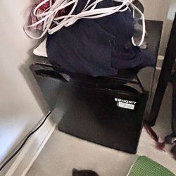 Moving sale * Selling a few items