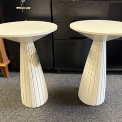 Small Round Wood Drink Table set of 2 （SW598)