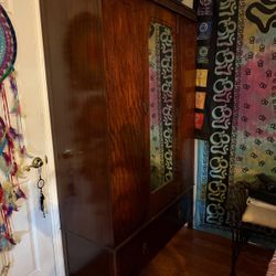 Armoire/Dresser OBO
