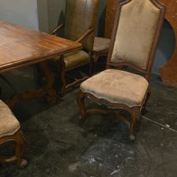 Long Brown Table Wood  8chairs included 
58 x130
30  TALL