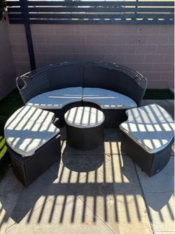 Outdoor daybed  50 firm