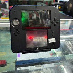 Nintendo 2DS Complete w/FREE game Of Your Choice 