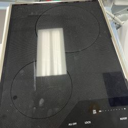 Wolf Induction Stove 2 Burners Brand New 15’ Wide 