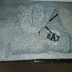 Aeropostale Women's Lg Zip Up Hoodie 