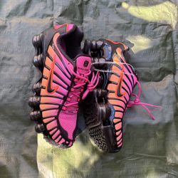 Size 7 1/2 Nike Women Shox TL Fade Pinksicle/ Total Orange Metallic Black Shoes