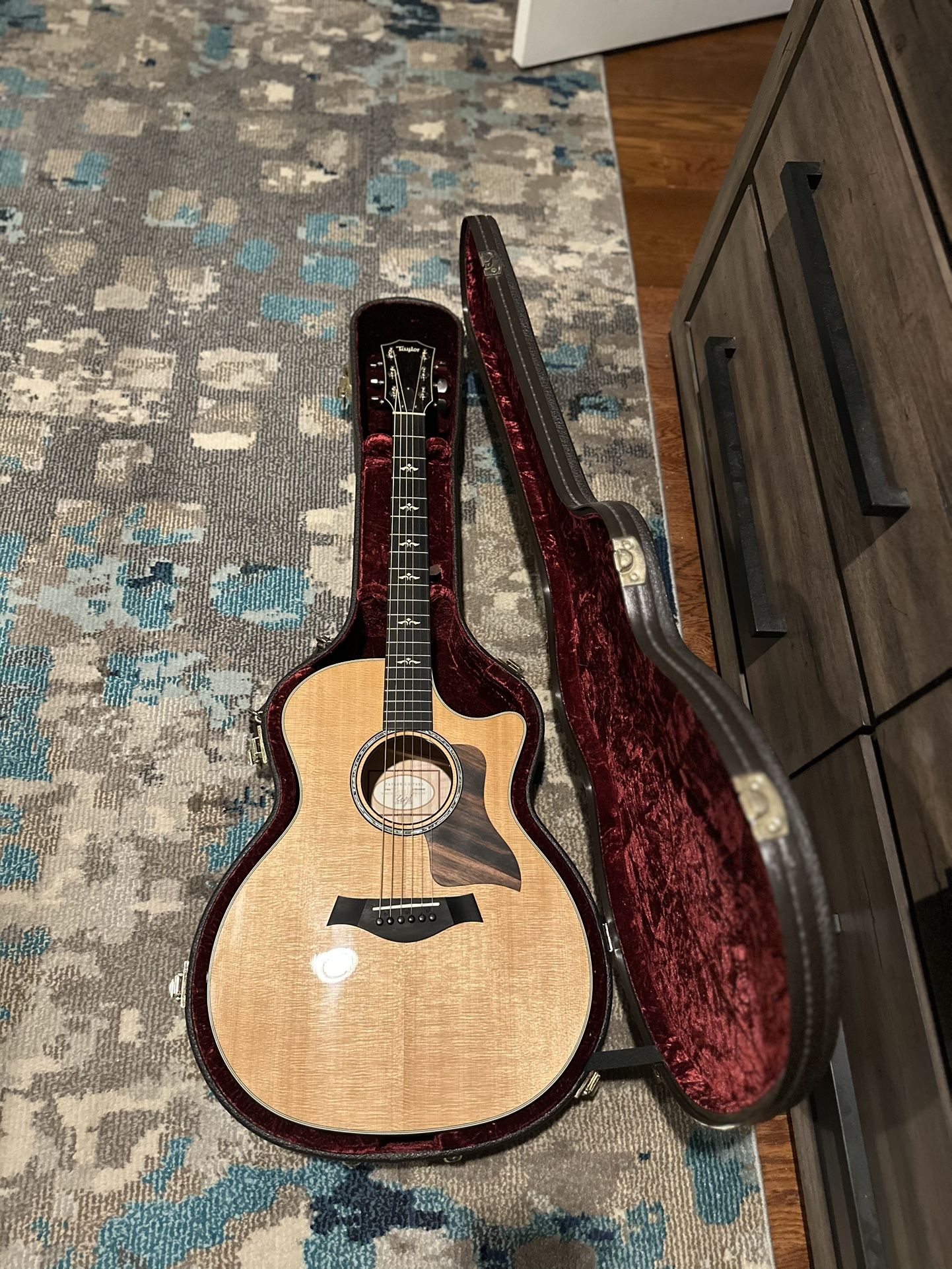 TAYLOR 614 CE Electro Acoustic Guitar