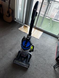 Bissell CleanView Swivel Vacuum (Repaired)