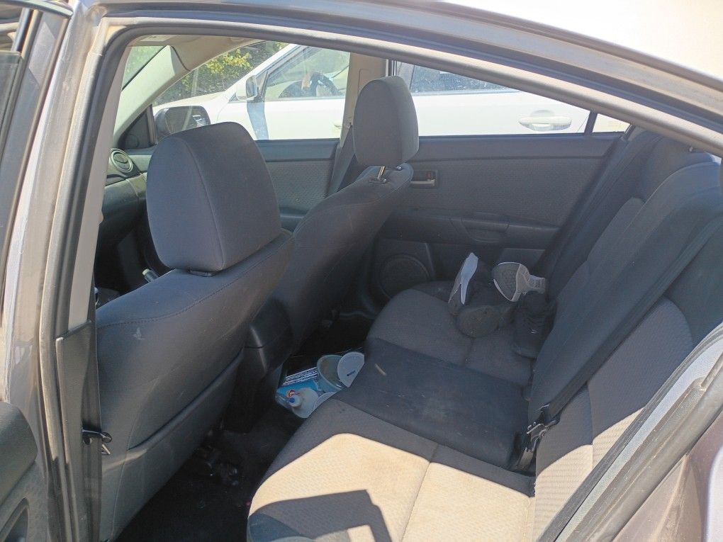 2005 Mazda 3 2.0