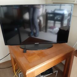 33" Samsung TV 