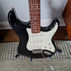 Fender Squier Stratocaster SE 2007 black gloss electric guitar