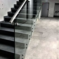 Glass stairs in all the measures