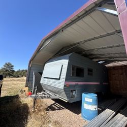 Very Good Condition Camper 
