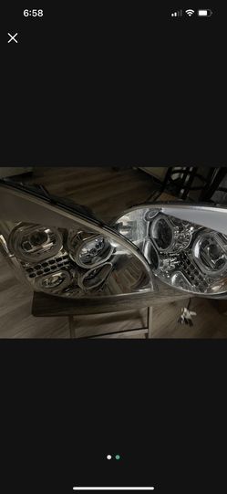 CASCADIA HEADLIGHTS