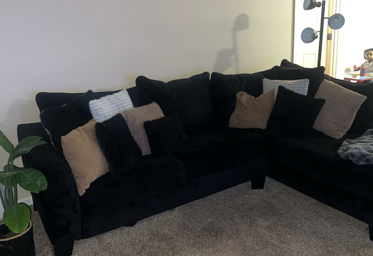 Small Sectional Couch 