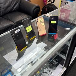 iPhone 12 / Xs Max / Xs For Sale