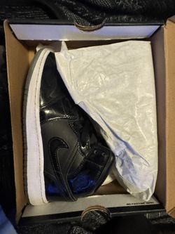 Jordan 1 mid Se 4y
