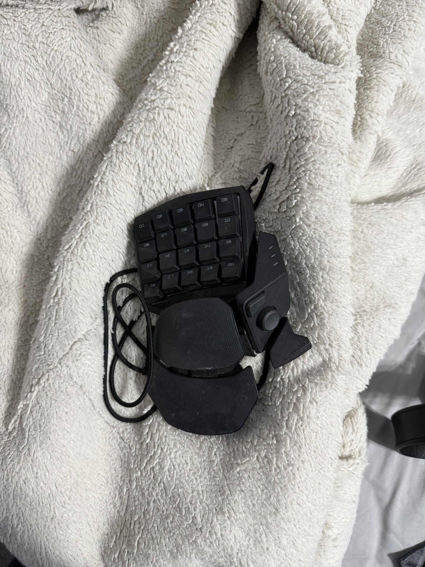 Razer Orbweaver Keyboard