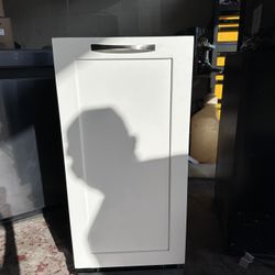 GE 15" Built-In Trash Compactor