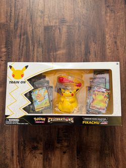 Pokémon - Celebrations Pikachu VMAX Premium Figure Collection