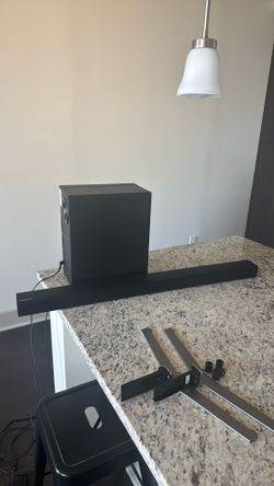 Samsung K450 Soundbar and subwoofer