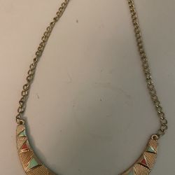 Beautiful Necklace $$$reduced