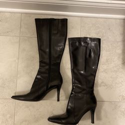 Like New Genuine Black Leather Nine West Boots - Size 7.5