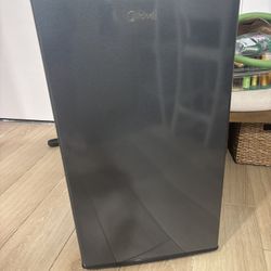 Mini Fridge - Like New