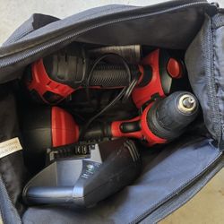 2pk 18v SKIL Drill Set W/bag