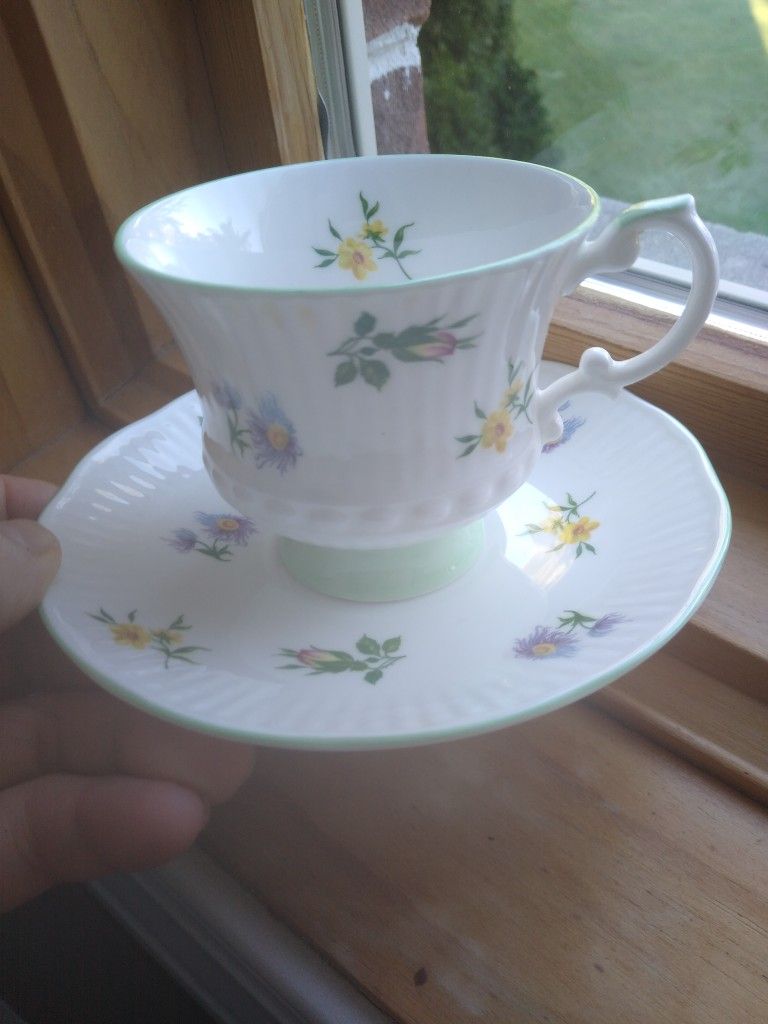 Vintage Elizabethan Teacup/Saucer Set