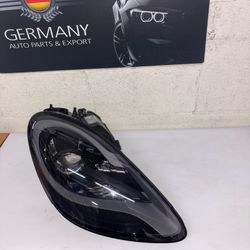 Porsche Boxter rh headlight 18-22 Oem