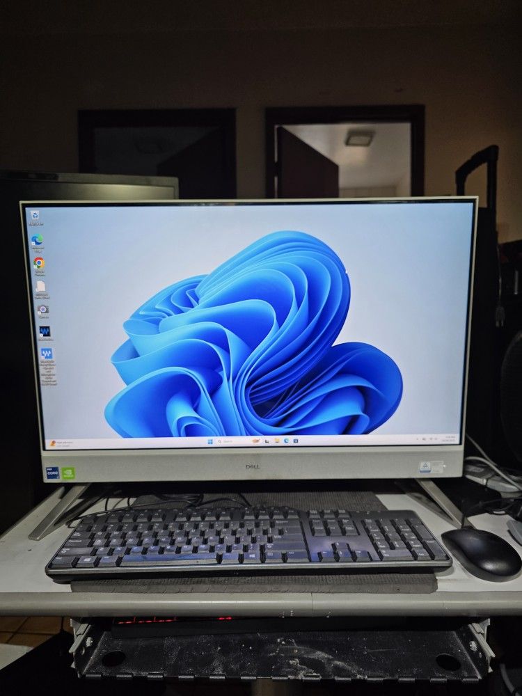 DELL 27 All In One 27"Inch. Touchscreen Pc. i7-1257-CPU-12TH-Gen. 32GB Ram. 2TB NVMe m.2 SSD. GPU: NVIDIA GeForce