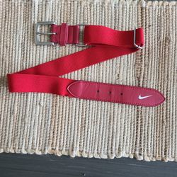 Nike Red Elastic Stretch Belt Stainless Steel Buckle. 29"w-43"w