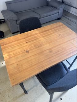Cheap table and chairs