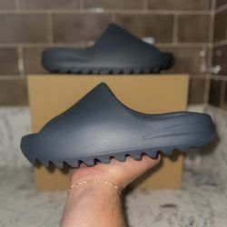 adidas Yeezy Slide “Slate Grey” Size 8 IN HAND BRAND NEW